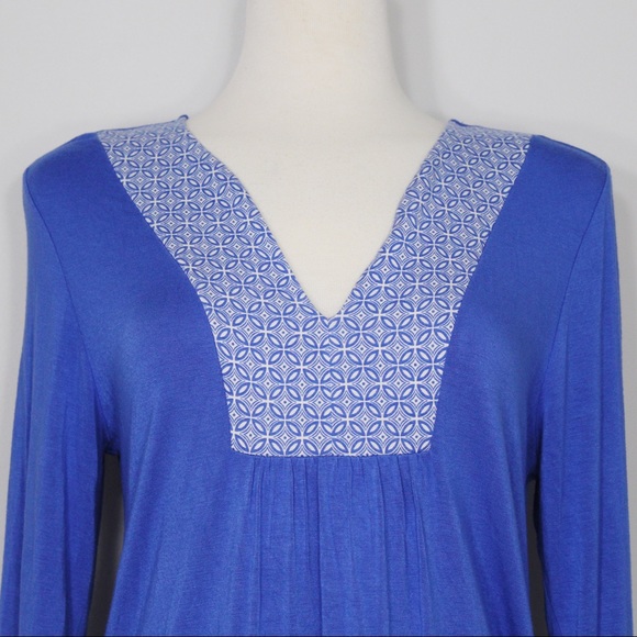 Banana Republic Blue Spring Blouse - Picture 2 of 4